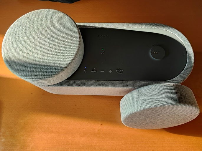 coluna Sony HT-AX 7 com uma coluna separada