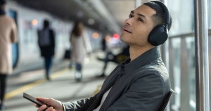 Sony WH-1000XM5: excelentes headphones com ANC em promoção imperdível