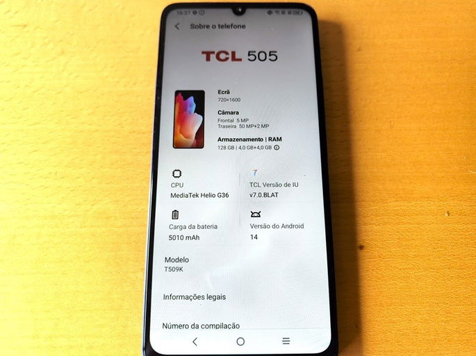TCL 505 desempenho