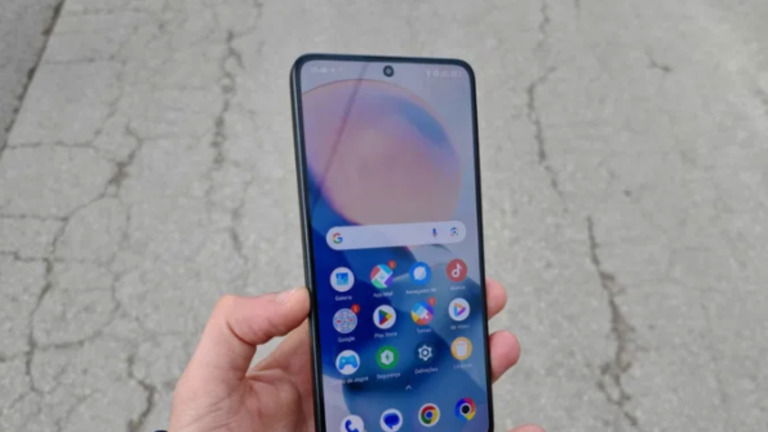 Telemóvel gama média da Xiaomi dá passo de gigante rumo ao lançamento