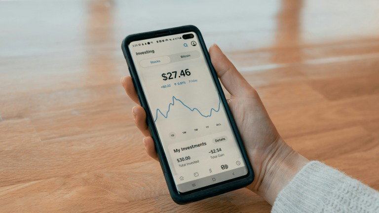 Usas app do banco? Ativa esta definição para poupares dinheiro sem dares por isso