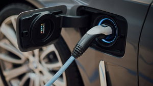Tens carro elétrico? Neste país podes conduzir mais depressa do que os outros