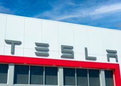 Tesla: As primeiras imagens do novo Model Y L (que deverá mesmo chegar a Portugal)