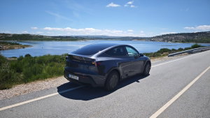 Testei o Tesla Model Y por 2 semanas: carro elétrico mais vendido do mundo