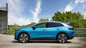 Tesla perde liderança na venda de carros elétricos na Europa. Há um novo "rei"