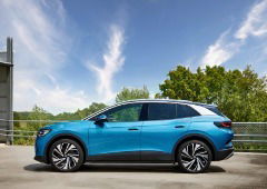 Tesla perde liderança na venda de carros elétricos na Europa. Há um novo "rei"