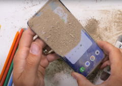 Samsung Galaxy Z Flip7 não resiste a tudo no clássico teste de durabilidade