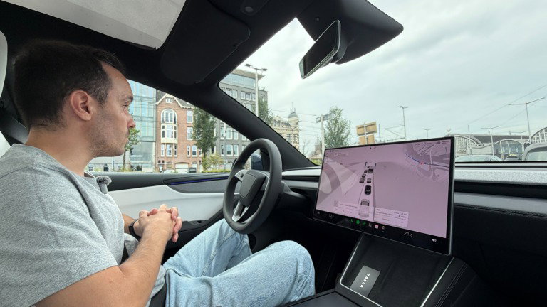 Testei a Condução Autónoma da Tesla em Amesterdão: o futuro vem para Portugal?