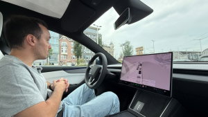 Testei a Condução Autónoma da Tesla em Amesterdão: o futuro vem para Portugal?