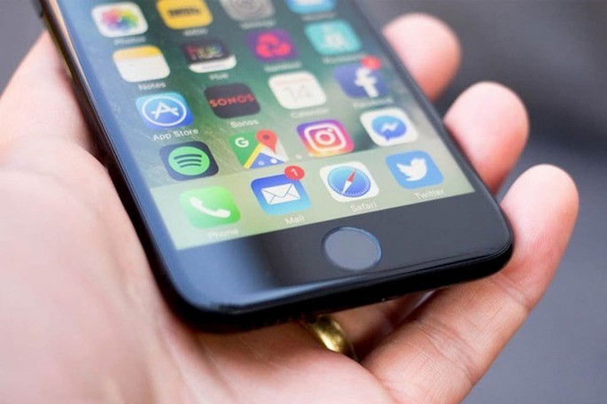 Apple touch ID