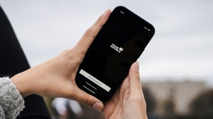 Trade Republic vs Revolut: onde rende mais o teu dinheiro em 2026?