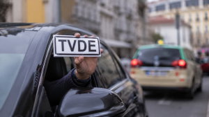 TVDE e táxis vão cruzar-se em setembro, mas poderás escolher?