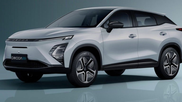 Uma nova marca chinesa de elétricos chega a Portugal: descobre os novos SUV e os preços oficiais