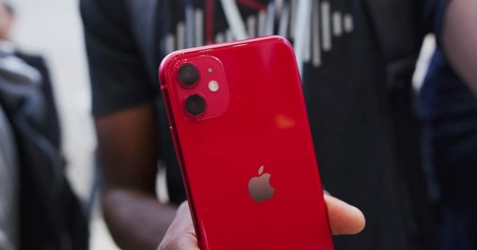 Este pode ser o design do iPhone SE 3. Na imagem: iPhone 11