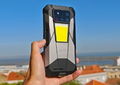 Unihertz 8849 Tank 4 Pro review: smartphone robusto com projetor que cabe no bolso
