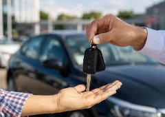 Vais alugar carro nas férias? Há um erro que te pode custar centenas de euros