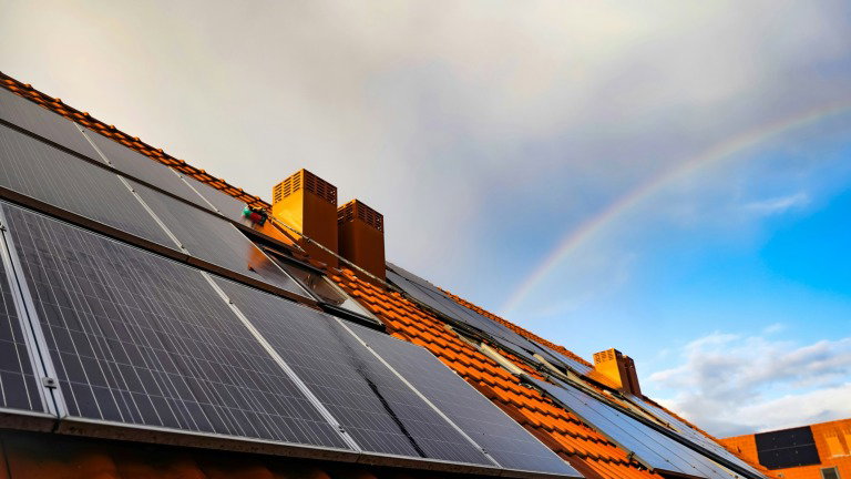 Vais instalar painéis solares? Fizemos as contas antes de gastares dinheiro