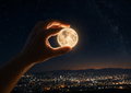 Vais poder ver a Lua diferente duas vezes em maio