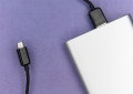Vê já estas 5 powerbanks a menos de 20 euros e com carregamento rápido