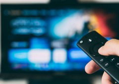 Nome de quem usa IPTV pirata deve ser divulgado, diz ministro europeu