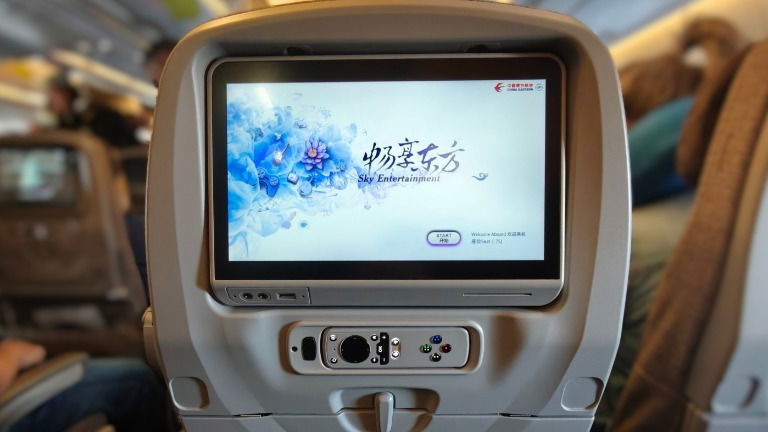 Viajei de avião durante 14 horas e estes 3 gadgets foram essenciais