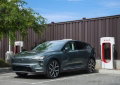 Volvo integra rede Tesla Supercharger na app da marca e simplifica carregamento elétrico na Europa