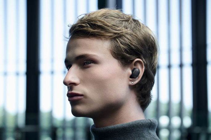 Sony WF-1000XM6 no ouvido