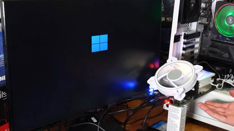 Windows 11 a correr numa PS5? Um YouTuber provou que é possível