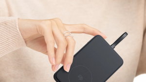 Xiaomi lança finalmente o powerbank magnético que vai muito além de carregar o telemóvel