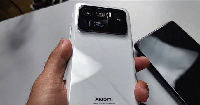 Alegado design do Xiaomi Mi 11 Ultra