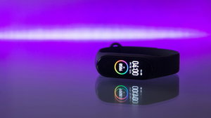 Xiaomi Smart Band 10 Pro com design muito diferente daquilo que estávamos à espera