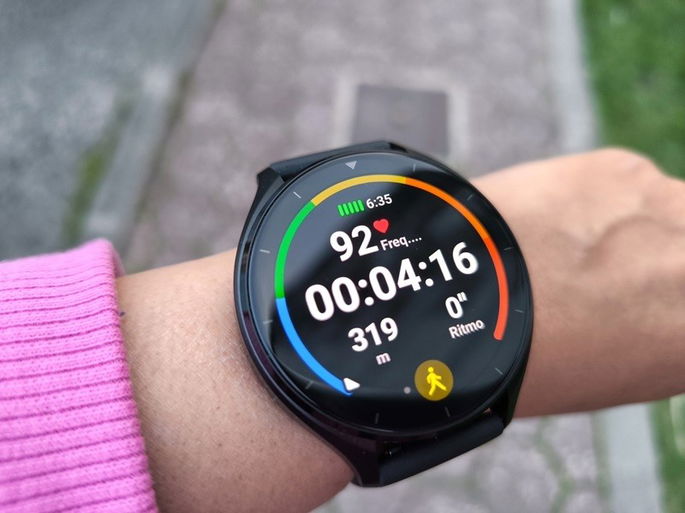 Xiaomi Watch 2 no pulso