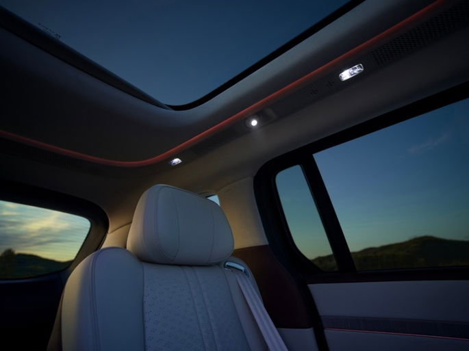 Xpeng X9 EREV interior